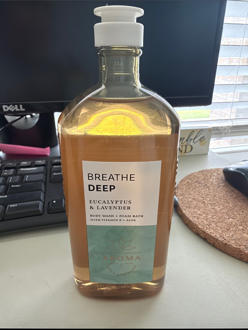 Bath & Body Works BREATHE DEEP Eucalyptus & Lavender Body Wash — Amber & White